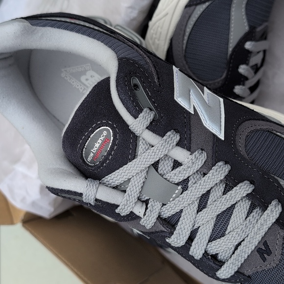 New Balance 2002R - Eclipse Raincloud - Men's SIZE 10.5 ( M2002RSF ) - Picture 5 of 8